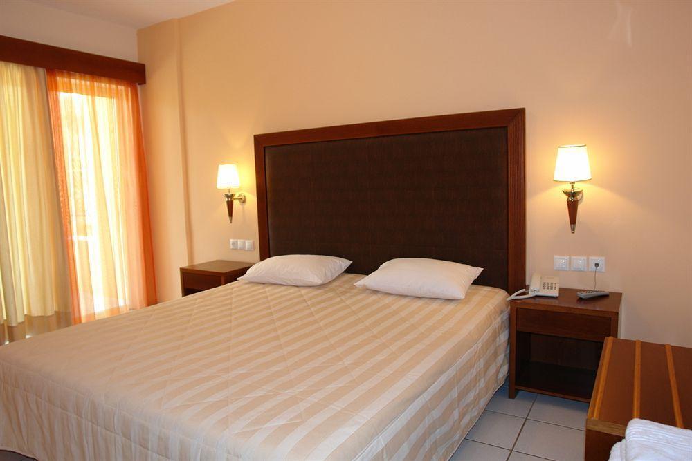 Albatros Hotel Sívota Extérieur photo