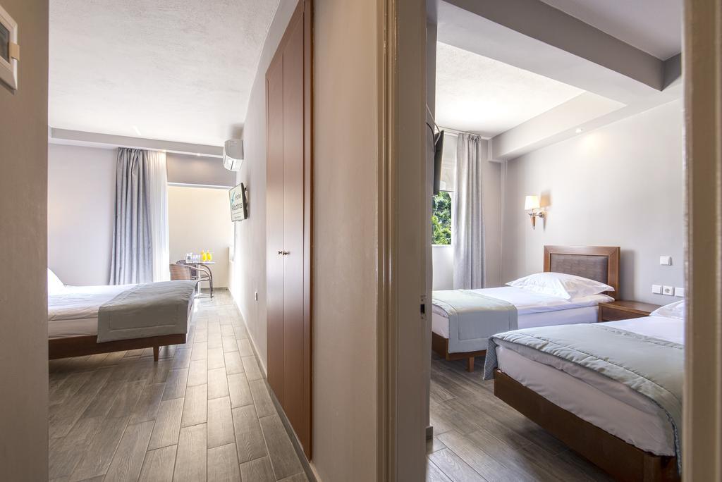 Albatros Hotel Sívota Extérieur photo